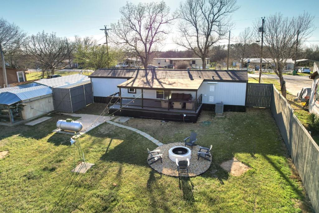 Holiday home Aubrey Getaway Near Lake Ray Roberts!, Sanger, USA