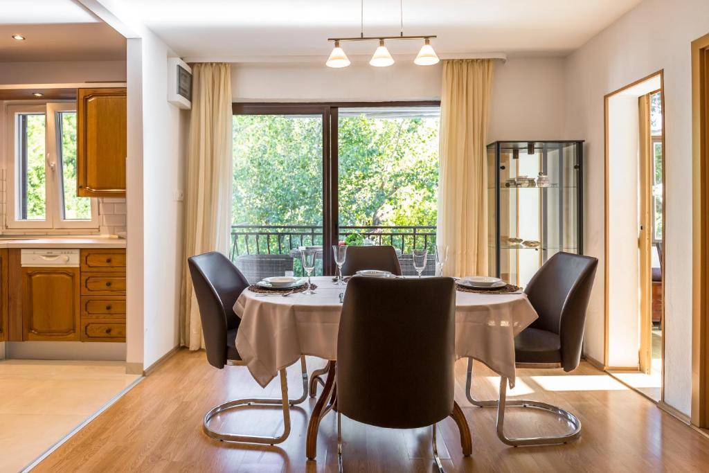 Posezení v ubytování Apartmani Lovrenco