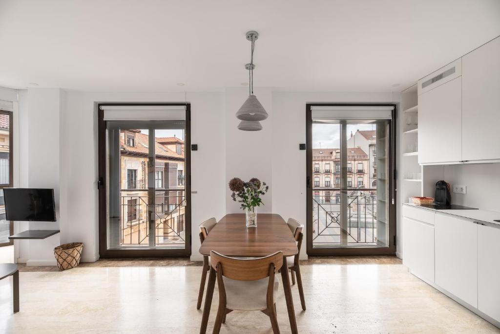 Kuchyň nebo kuchyňský kout v ubytování Apartamentos Suite The Way