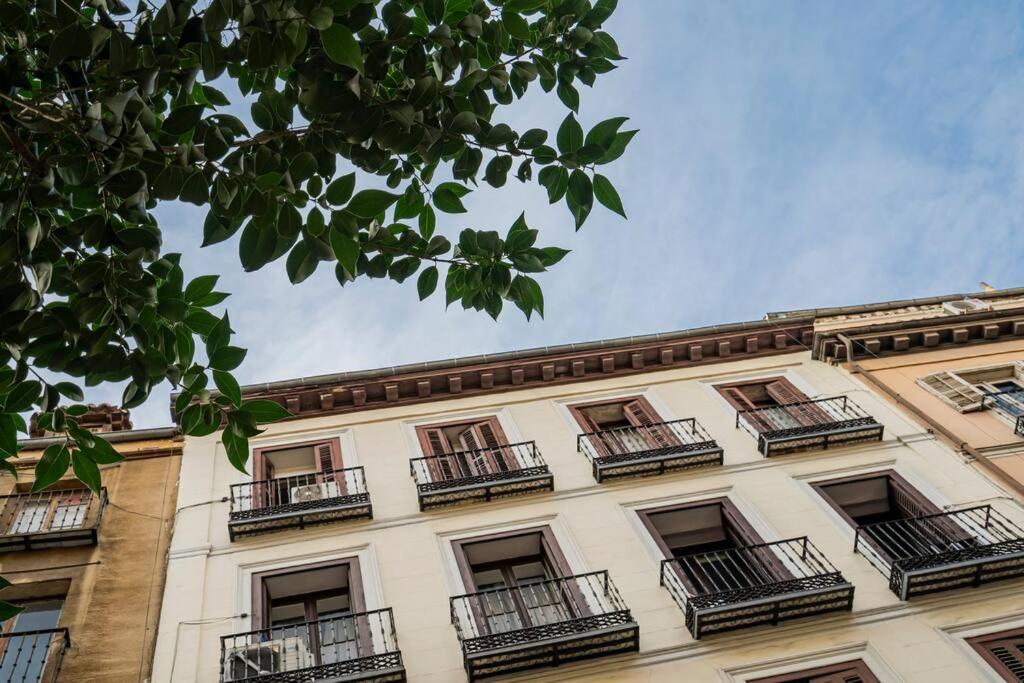 The building in which Az apartmant is located