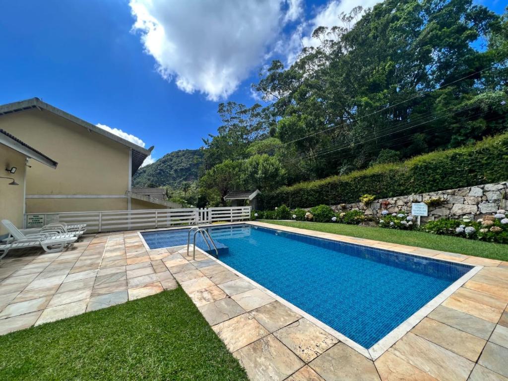 Aconchego em Teresópolis com piscina privativa próximo a feirinha