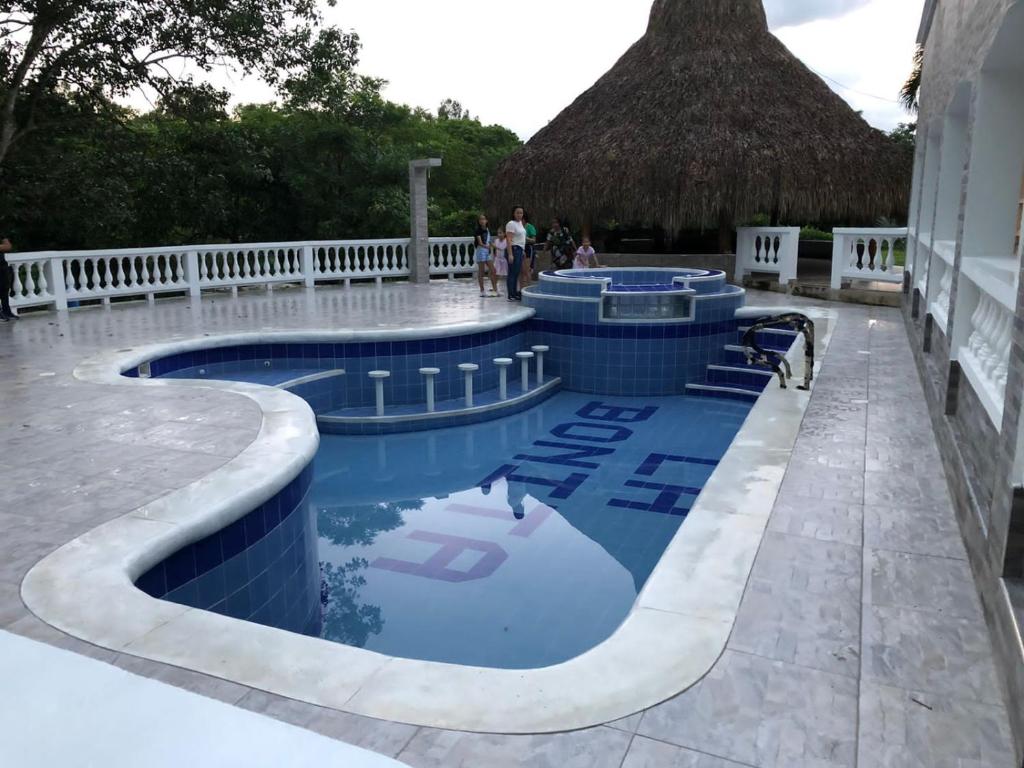 CASA CAMPESTRE EN BARANOA - Housity