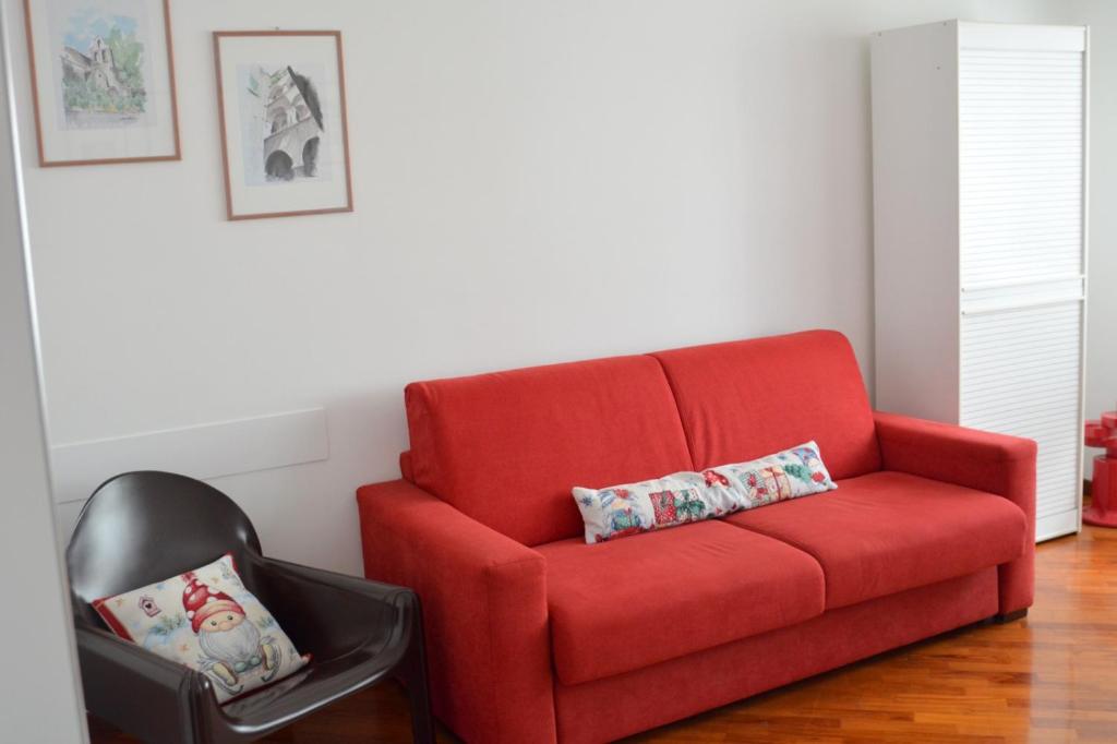 A seating area at Casa D'Amato Salerno