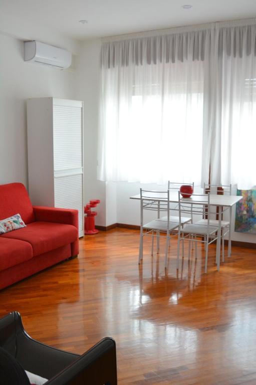 A seating area at Casa D'Amato Salerno