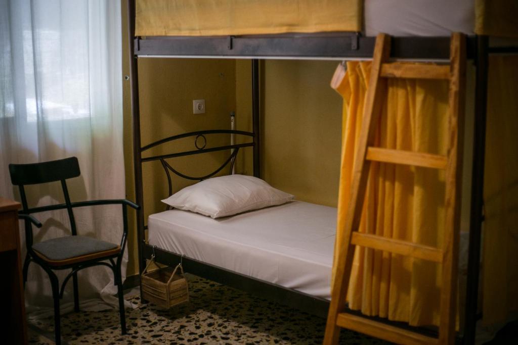 The Holy Rock - Hostel at meteora - 9