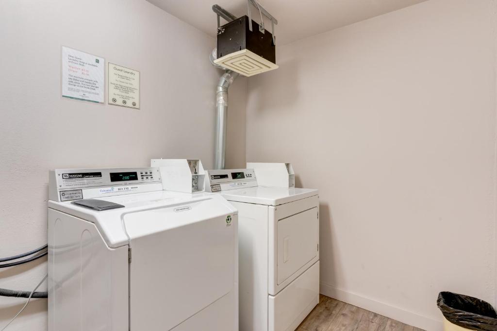 Chateau Canmore - Resim 35