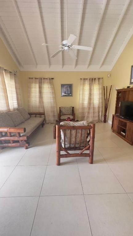 Jamnick Vacation Rentals - Richmond, St Ann, Jamaica - Superieure Villa