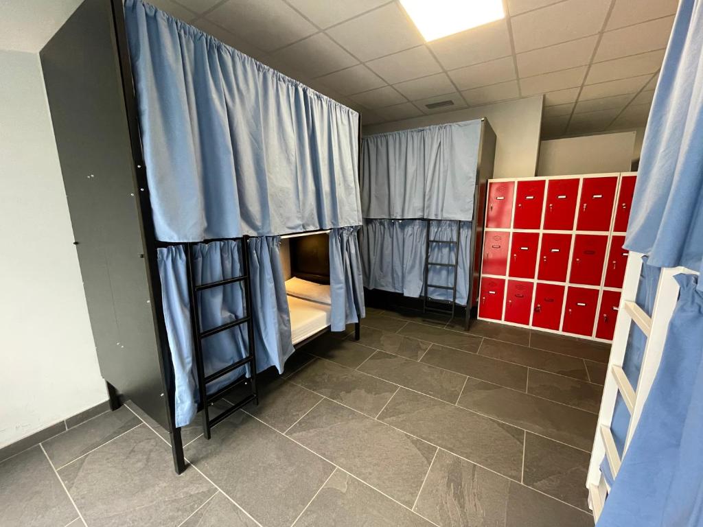 Hostel & Rooms O Albergue da Meiga - Bunk Bed In Mixed Dormitory Room