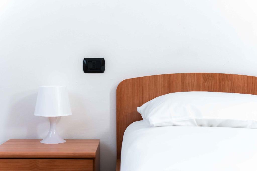 Postel nebo postele na pokoji v ubytování Wayco Rooms
