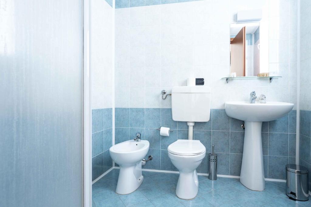 Koupelna v ubytování Wayco Rooms