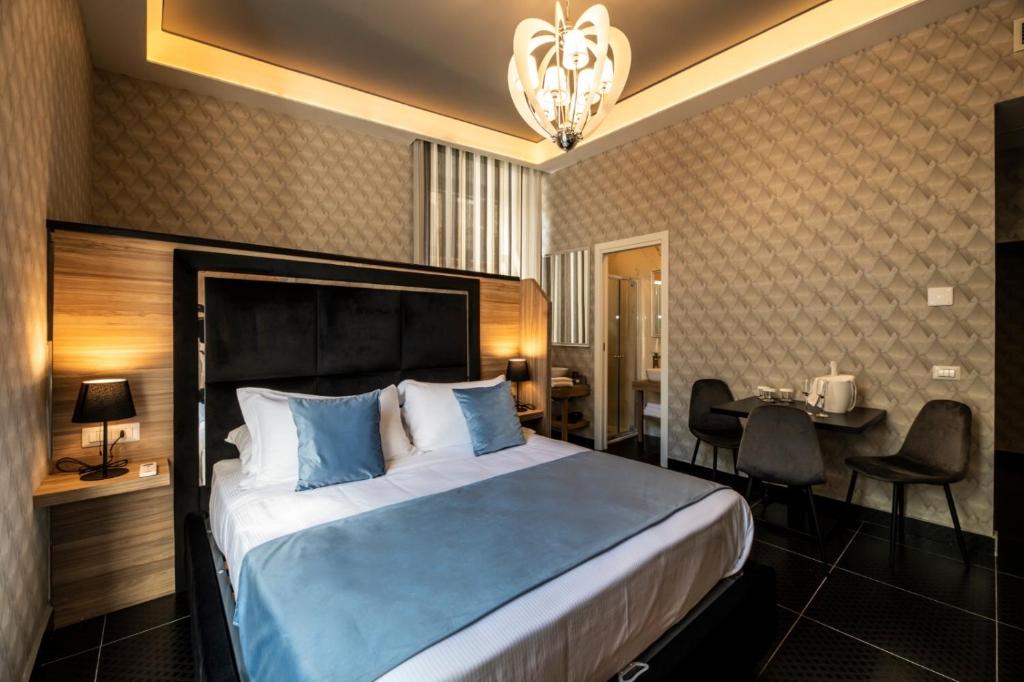 Sole Luxury Bed and Breakfast - Luxury Triple Room