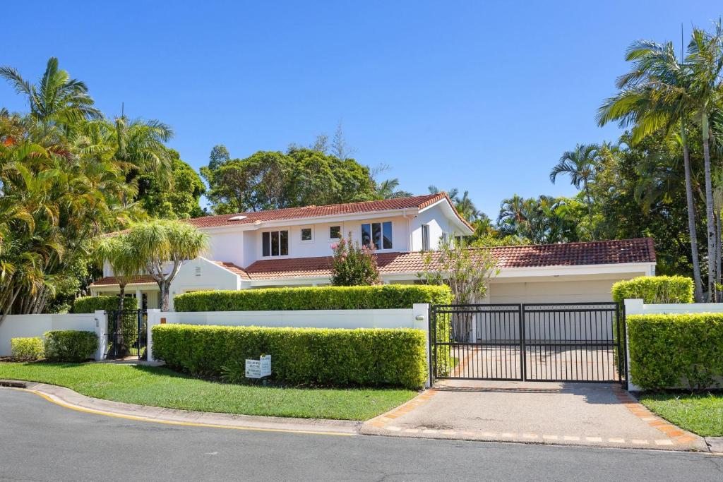 Κήπος έξω από το 10 Wesley Court Noosa Heads