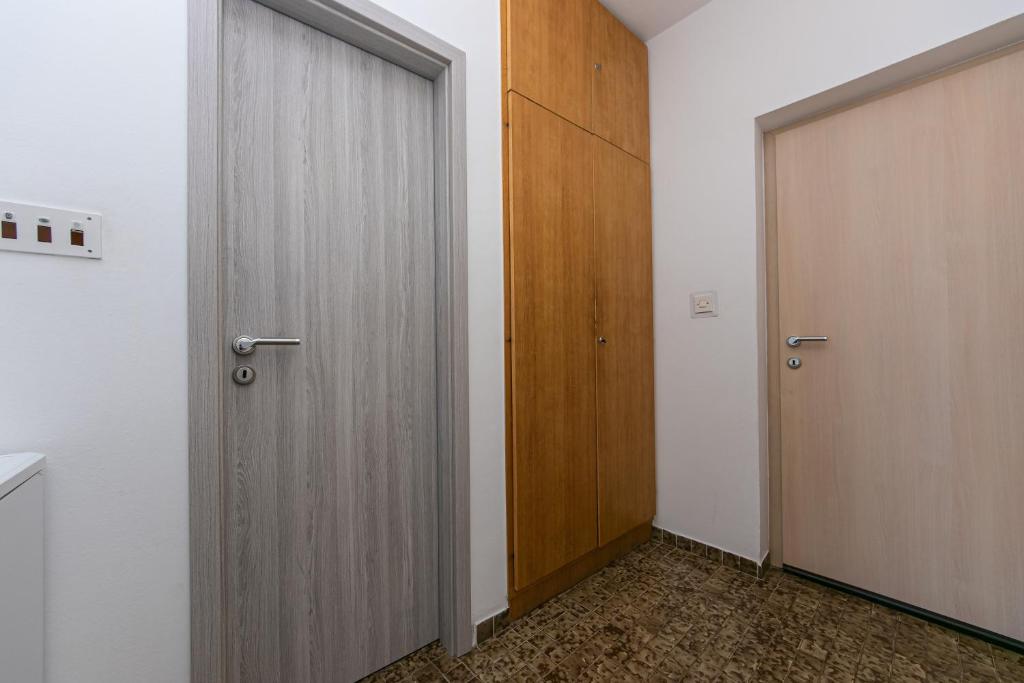 Fotografia z galérie ubytovania Apartments by the sea Pisak, Omis - 7519 v Mimiciach