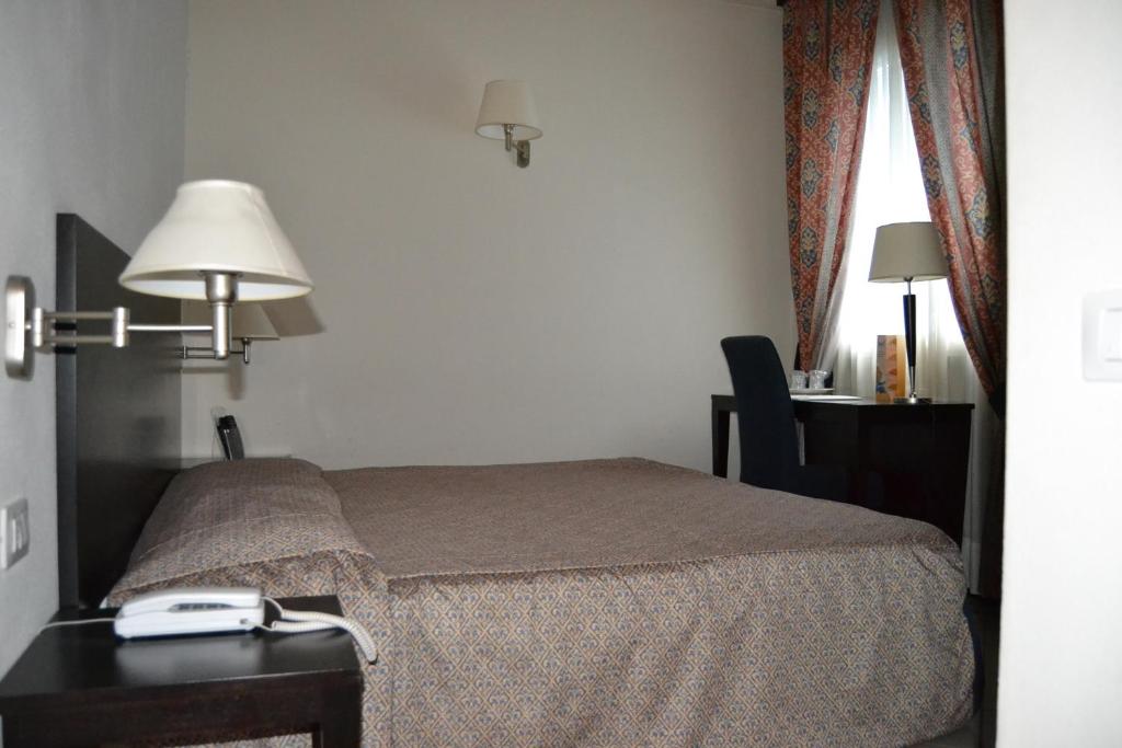 Hotel I' Fiorino - Salle Double Ou Jumelle