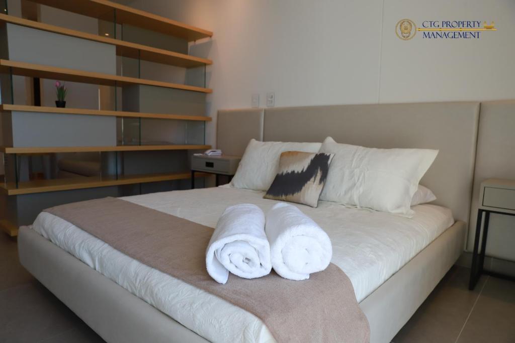 Distrito 90 - Estudios y Apartamentos para vacaciones y viajes de negocio - Estudio Con Balcón