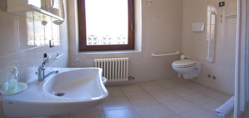 Koupelna v ubytování B&B Casa Zeni