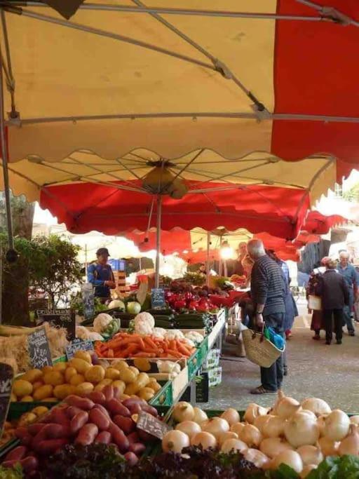 Zdjęcie z galerii obiektu Appartement dans un domaine Viticole w mieście Fontanès