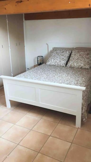Zdjęcie z galerii obiektu Appartement dans un domaine Viticole w mieście Fontanès