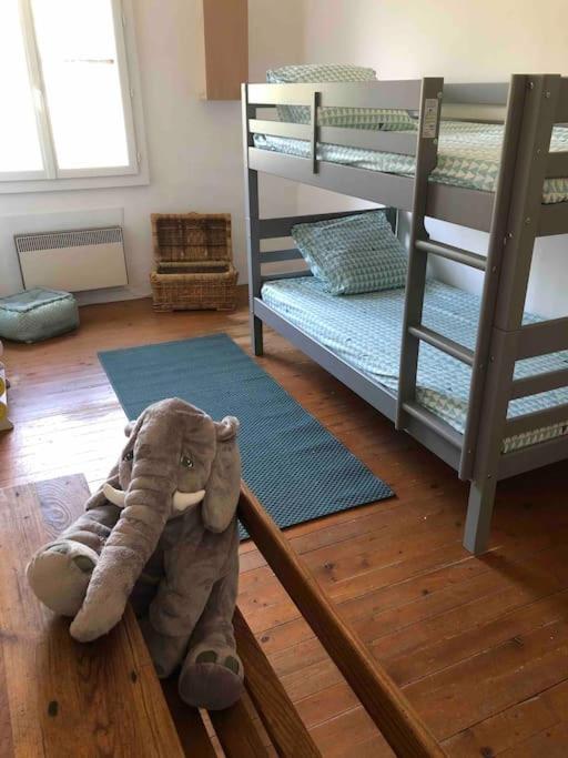 Zdjęcie z galerii obiektu Appartement dans un domaine Viticole w mieście Fontanès