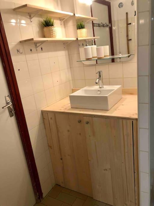 Zdjęcie z galerii obiektu Appartement dans un domaine Viticole w mieście Fontanès