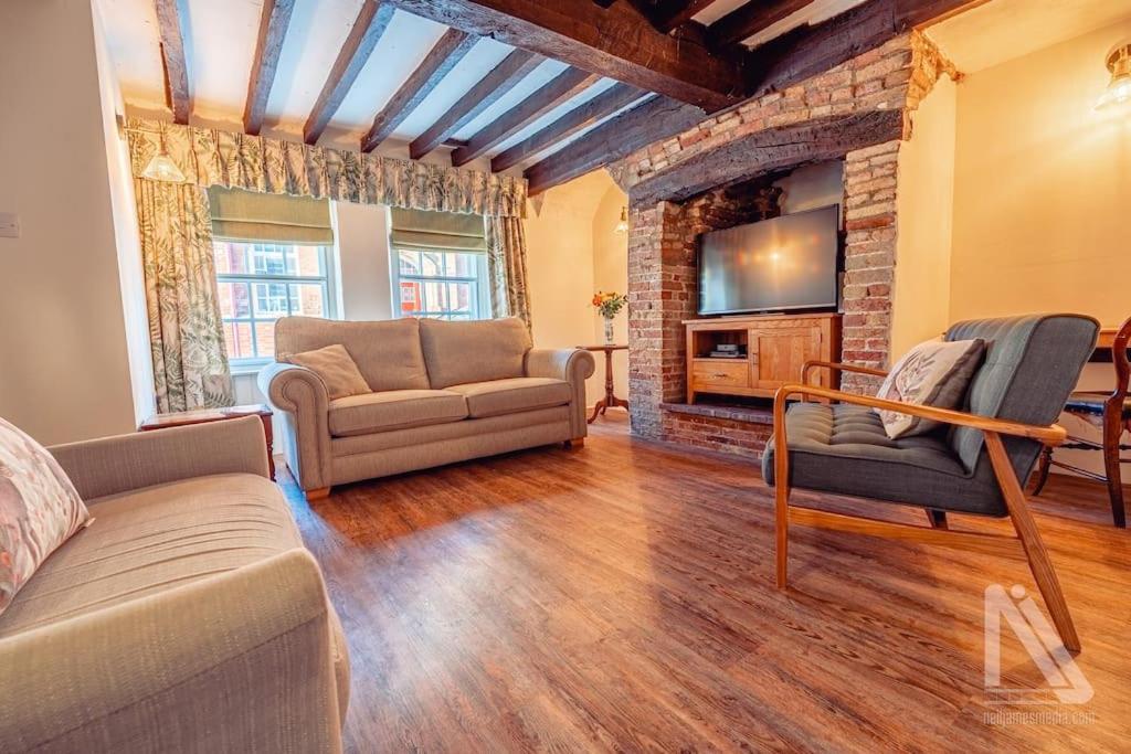 Cottage Norfolk/Suffolk border, Thetford, UK