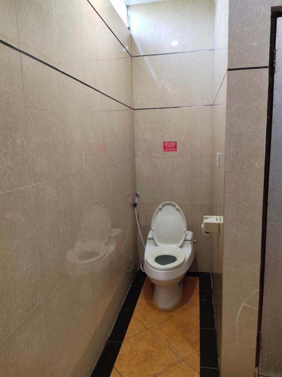 Koupelna v ubytování La Walon Hotel