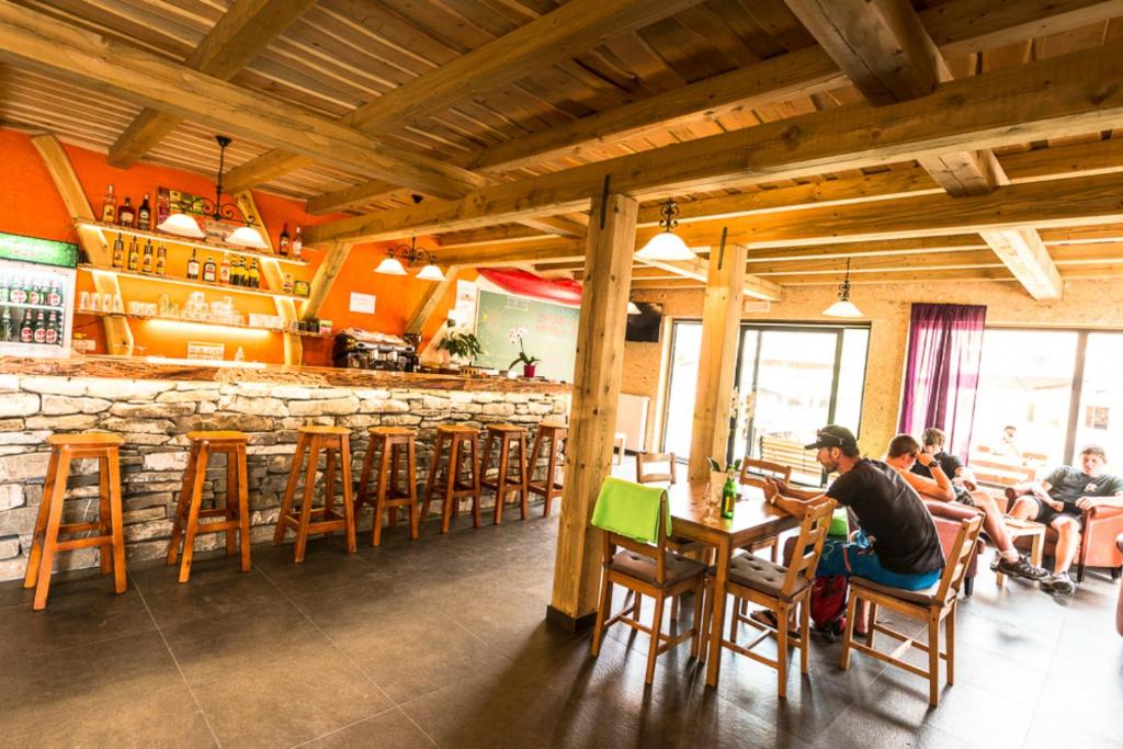 Restaurace v ubytování Hostel Soča Rocks