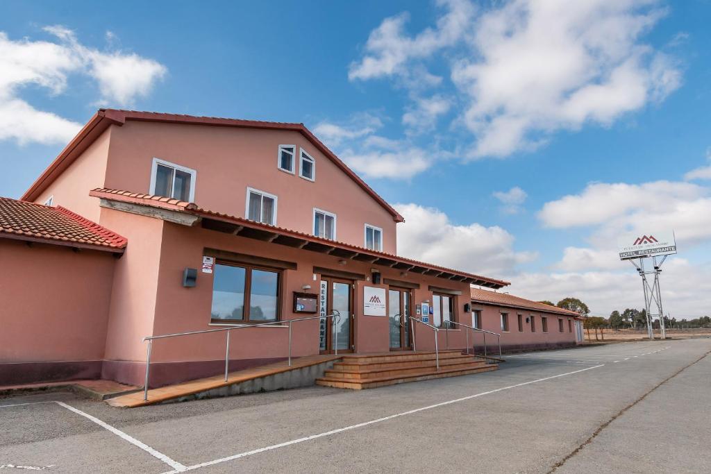 The building in which a szállodákat is located