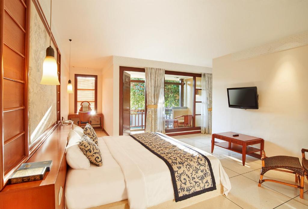 The Patra Bali Resort & Villas - CHSE Certified - Embassy - Suite Room With Garden View