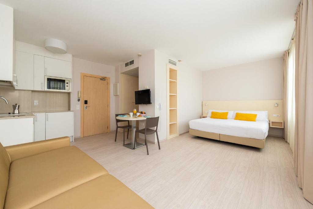 Atenea Park Suites & Apartments - Superior Apartment With Sea View