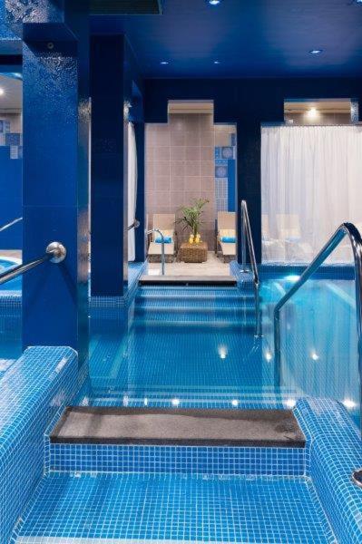 Golden Ball Club - Resim 44