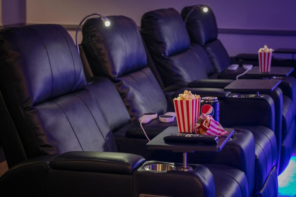 Stratford Manor Hotel - Resim 4