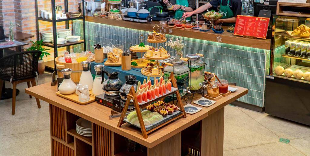 Đồ ăn tại/gần khách sạn