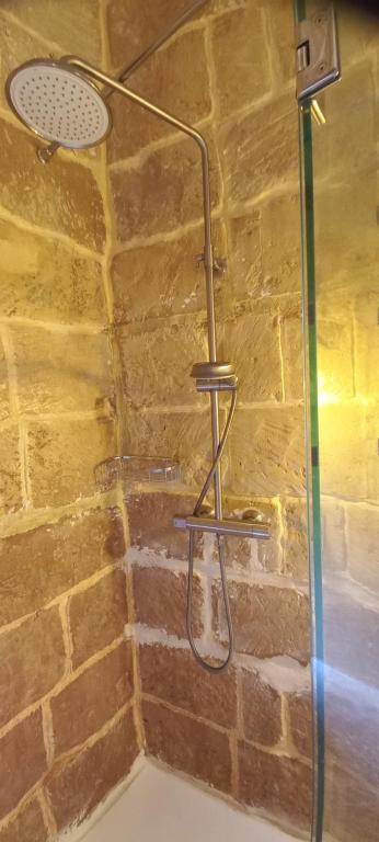 A bathroom at Il Mithna farmhouse with indoor heated jacuzzi pool