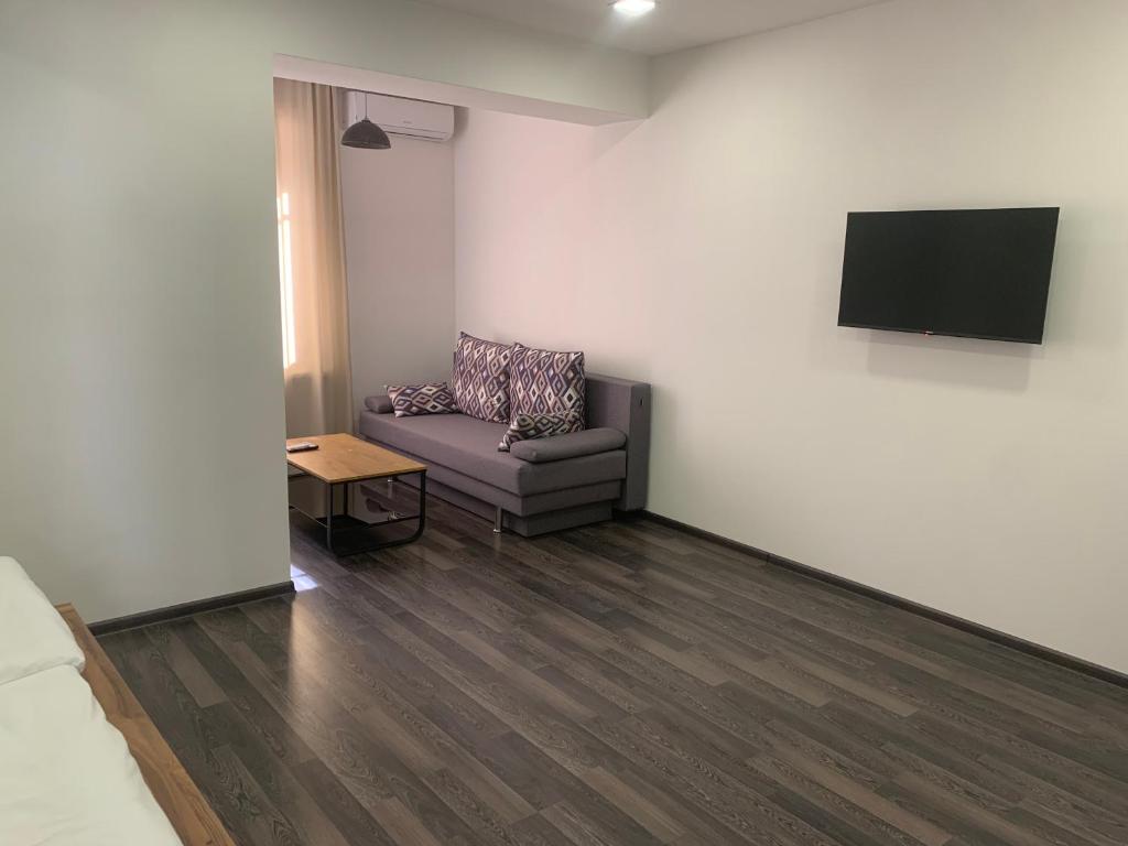 TV a/nebo společenská místnost v ubytování One Day Hotel