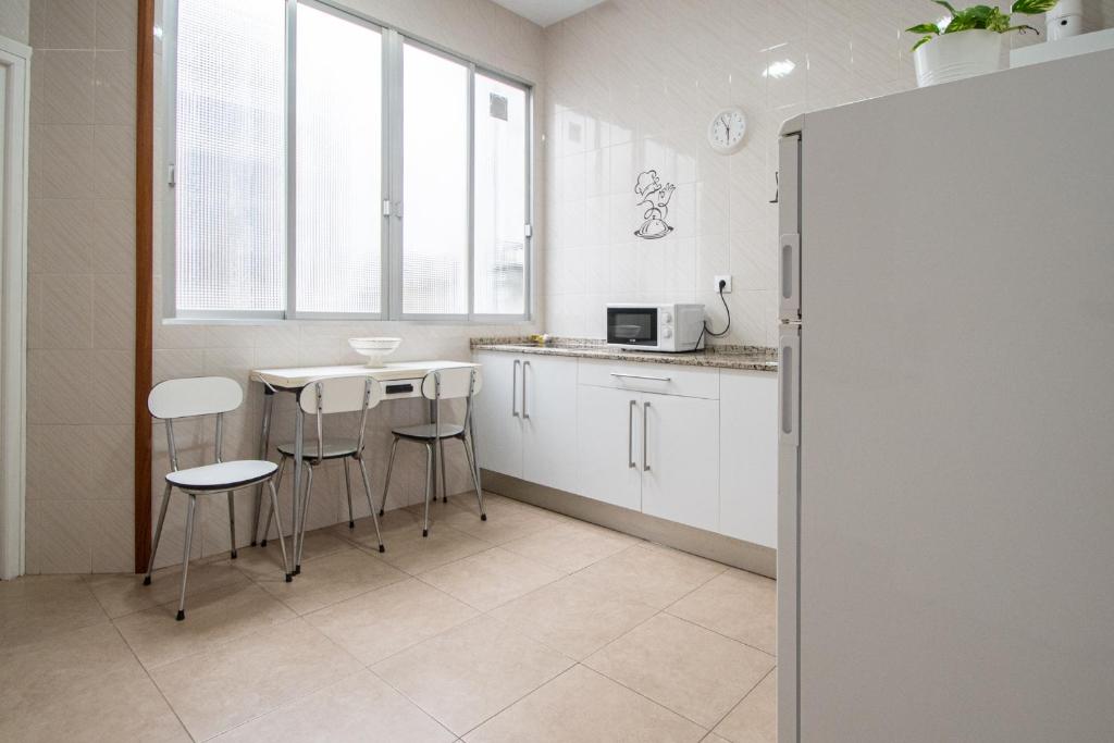 Kuchyňa alebo kuchynka v ubytovaní Apartamento Casa Senorial Cadiz