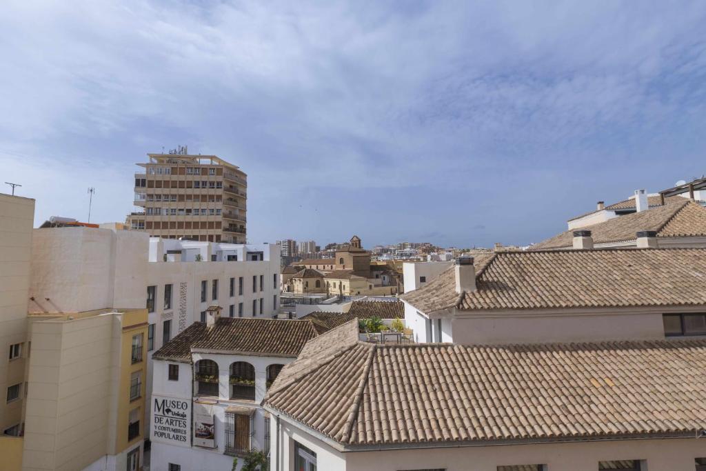 THE CLOCK HOUSE - Luxury Urban Suites - 11