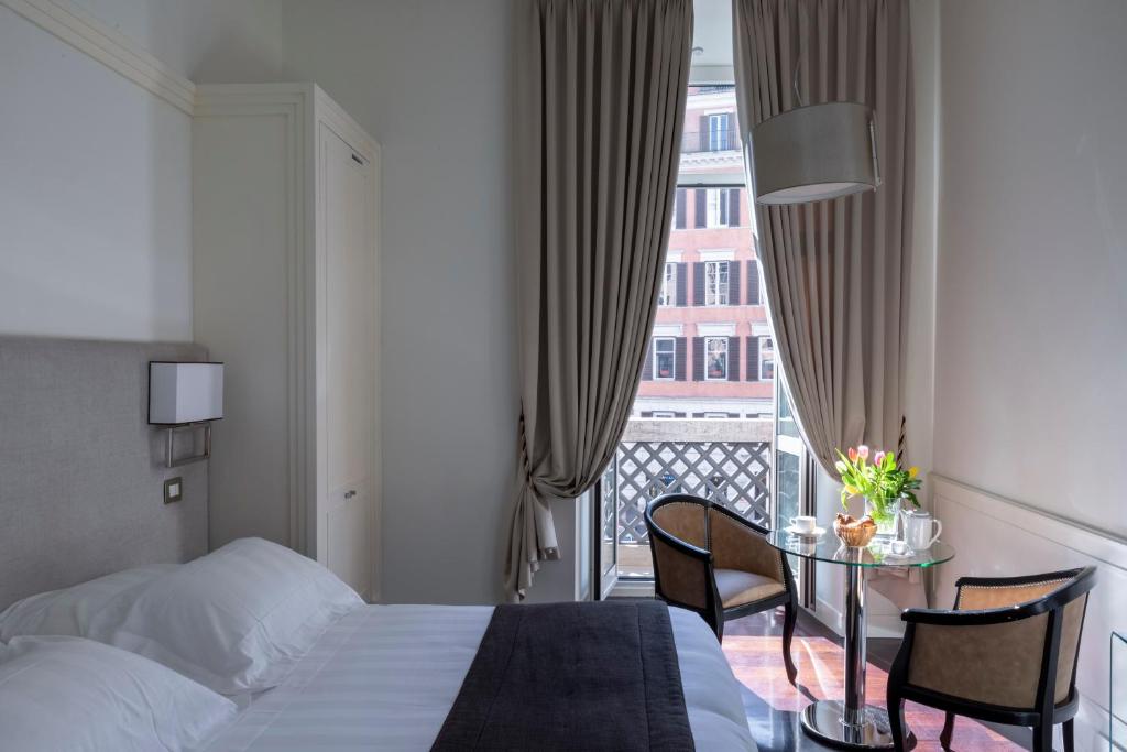 Deluxe Double or Twin Room with Balcony - Annex — room photograph