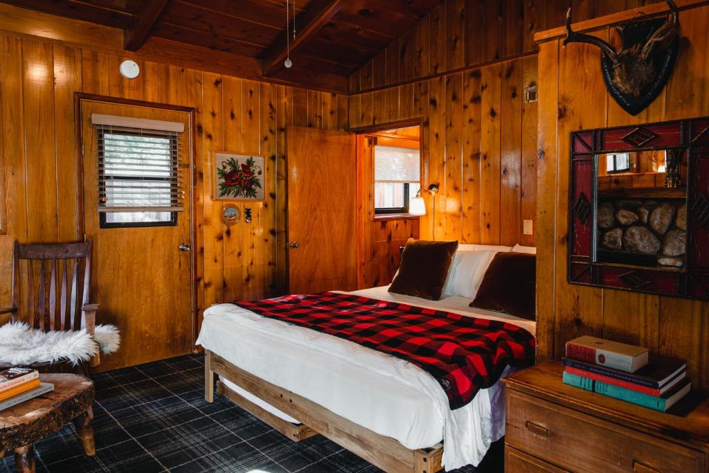 The Fireside Inn - 
