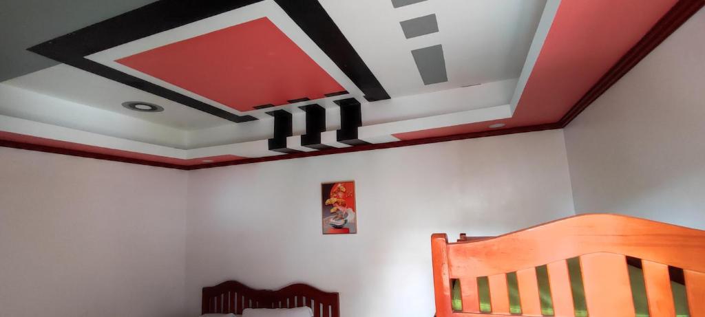 Postel nebo postele na pokoji v ubytování Vali-Joe Travel Lodge
