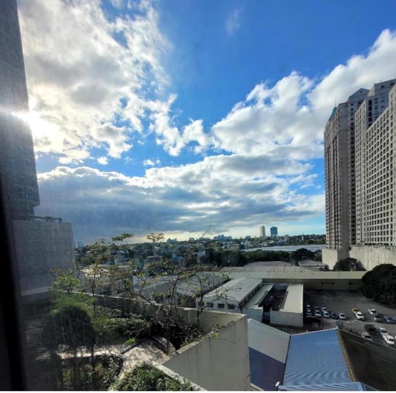 PJ PLACE TO STAY at One Eastwood Tower 1 at Unit 26J