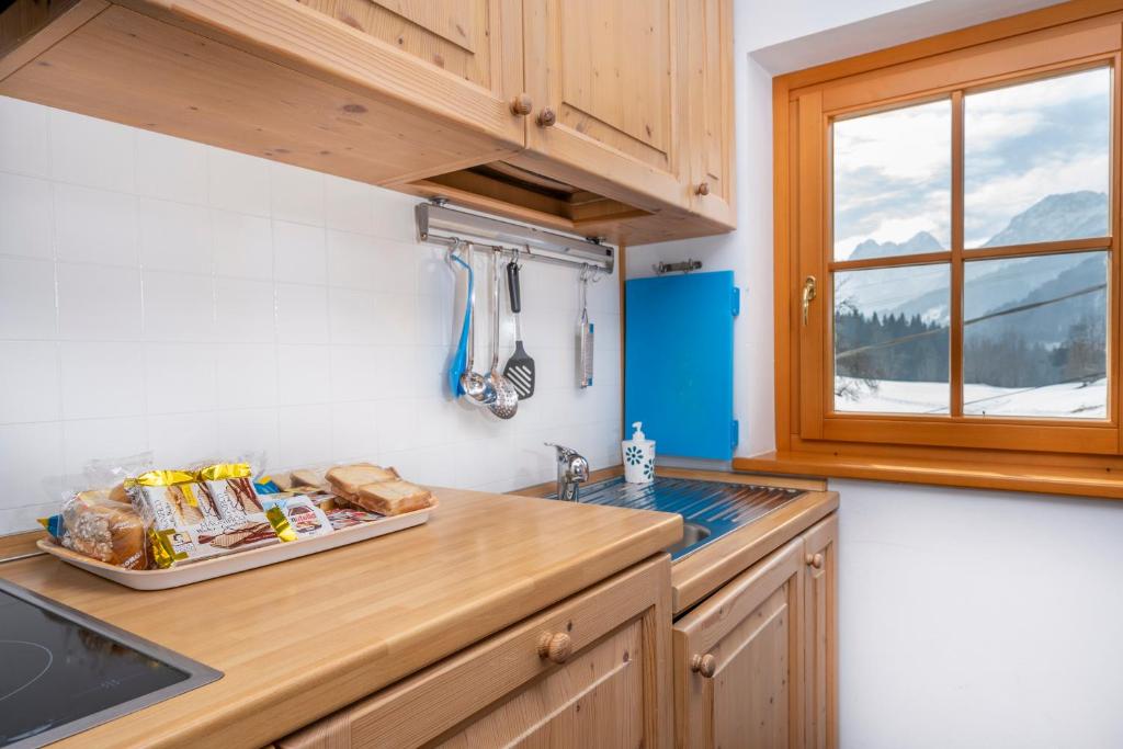A kitchen or kitchenette at Casa il Tiglio