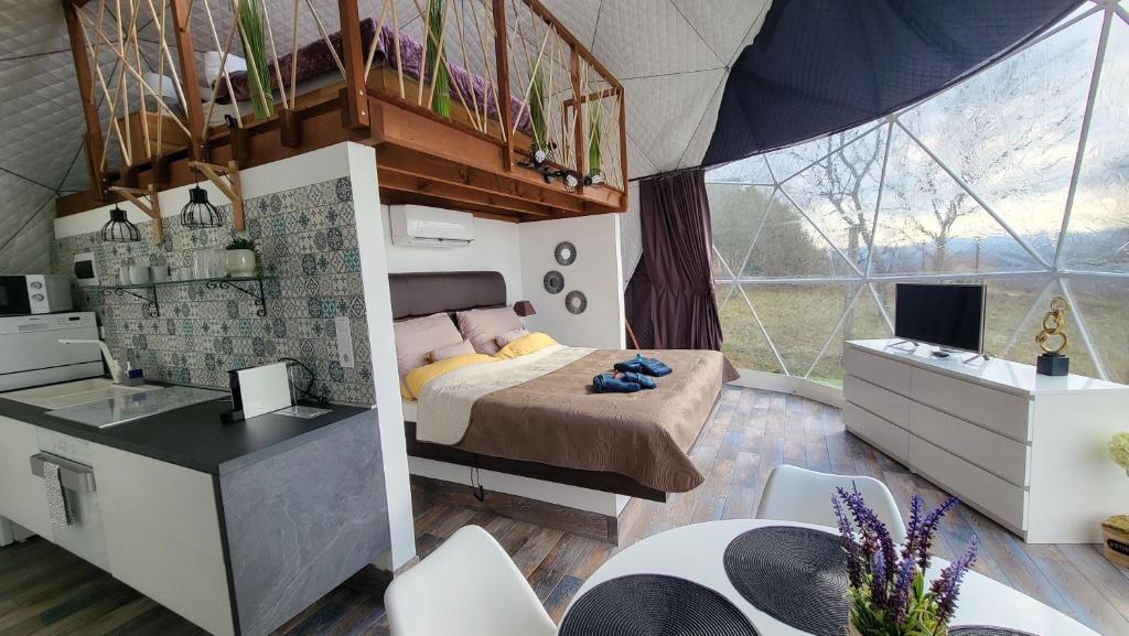 Posezení v ubytování Mecsek Szíve Glamping