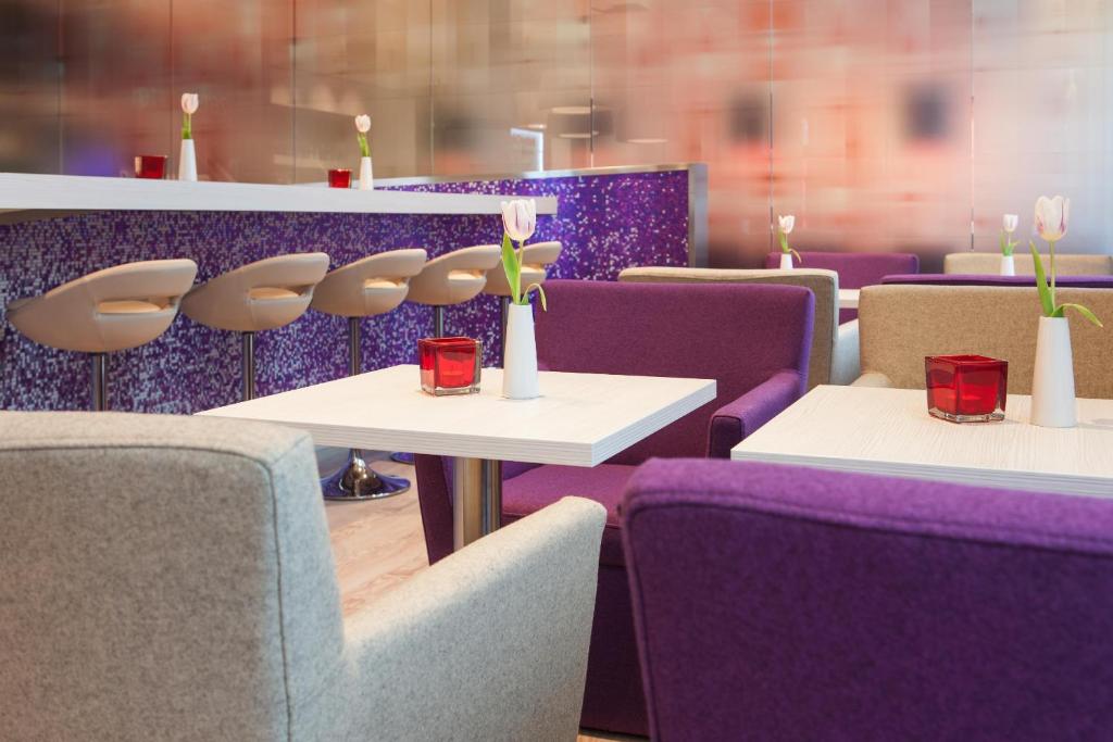 IntercityHotel Hamburg Dammtor-Messe - Resim 14