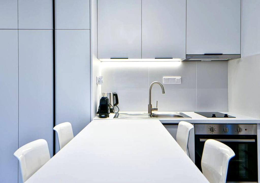 Boutique40 Luxury Apartment - 17