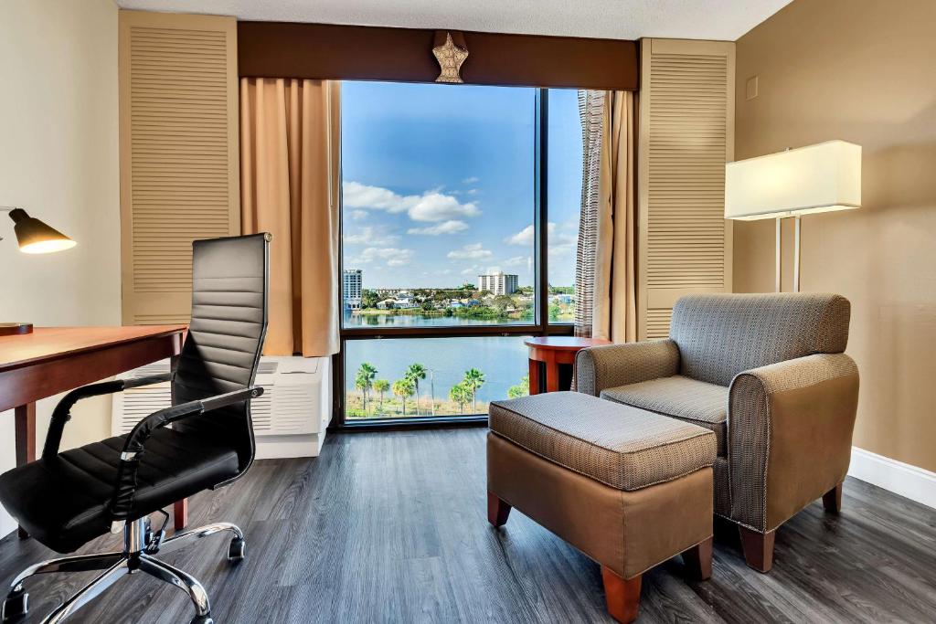 Posezení v ubytování Best Western Orlando Gateway Hotel