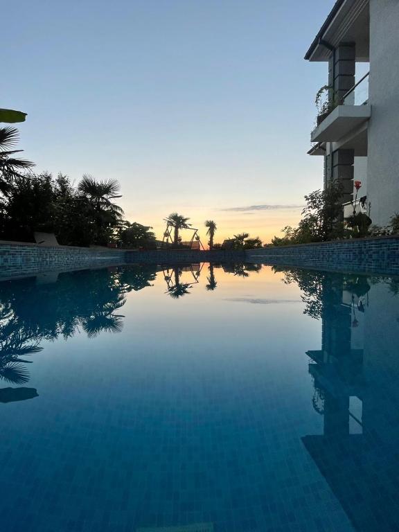 Πισίνα στο ή κοντά στο Guest House Botanical Paradise