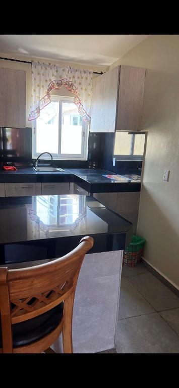 Kuchyň nebo kuchyňský kout v ubytování Curasita Colour Appartments & Resort - adres kaya Sucre nst 282