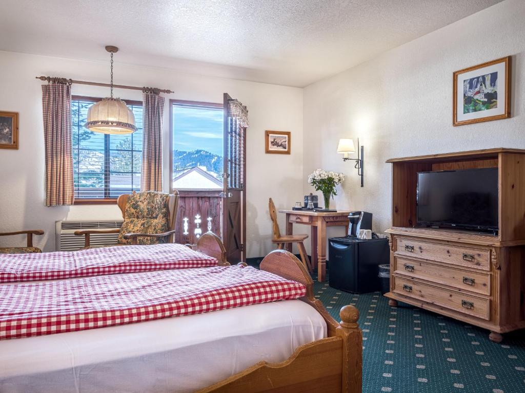 Postel nebo postele na pokoji v ubytování Hotel Pension Anna