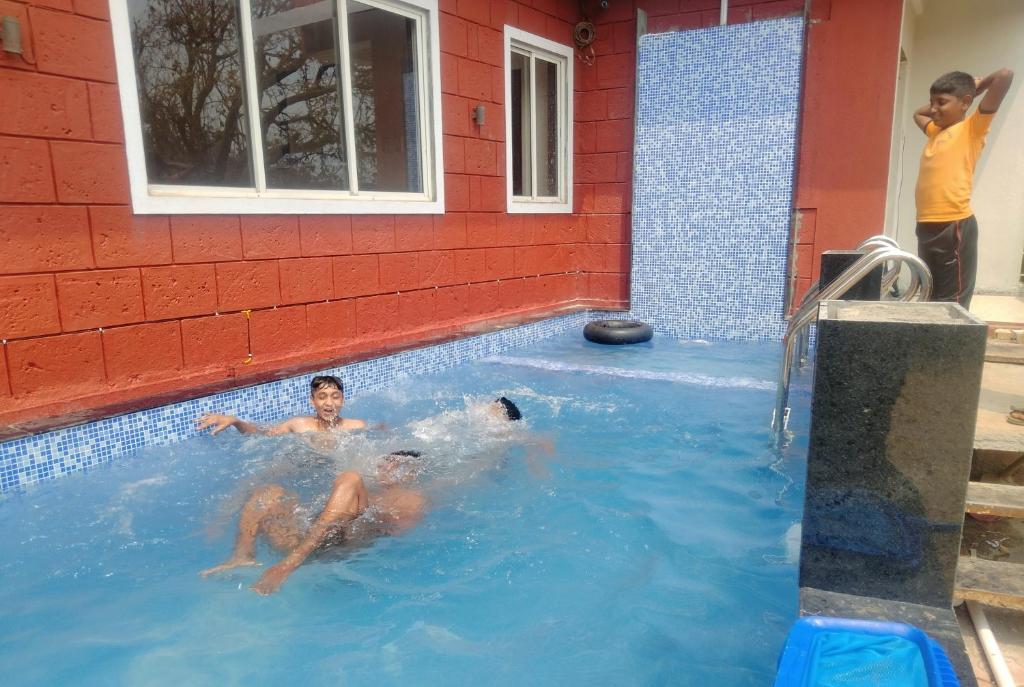 Hosté ubytování Hotel Nisarg